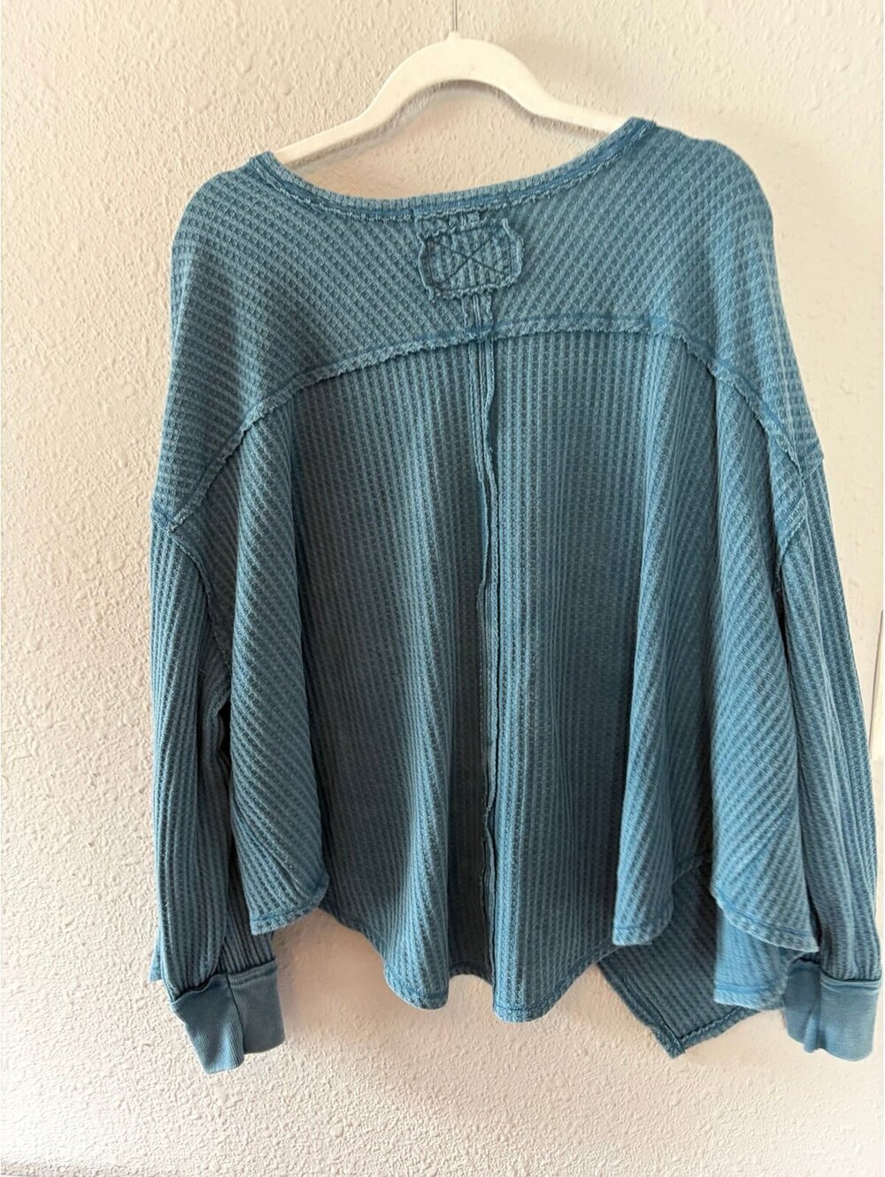 We The Free Caroline Waffle Knit Very Oversized Long Sleeve Blue size S. - Picture 4 of 6